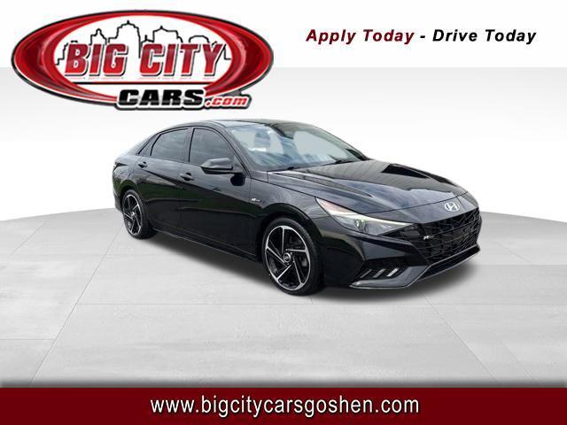 Hyundai Elantra  2022
