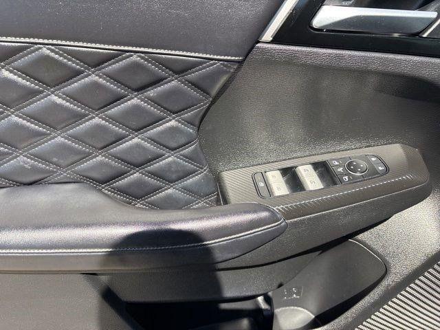 Mitsubishi Outlander  2023