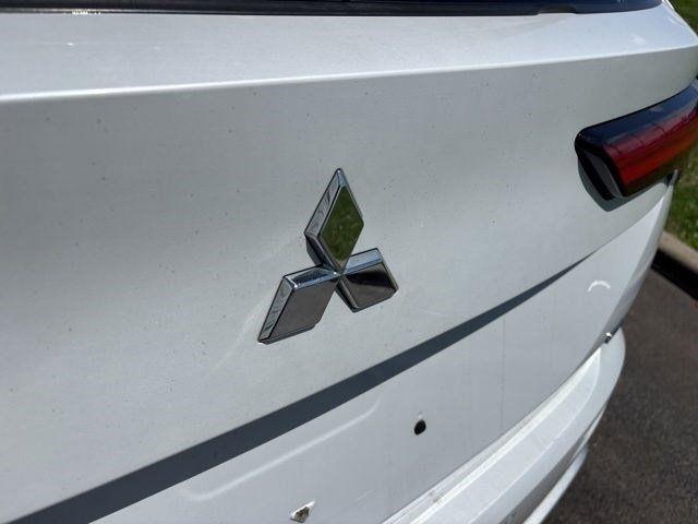 Mitsubishi Outlander  2023