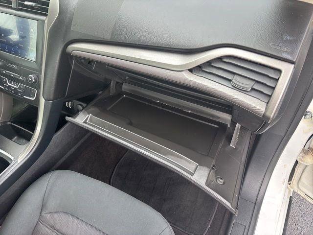 Ford Fusion Hybrid  2019