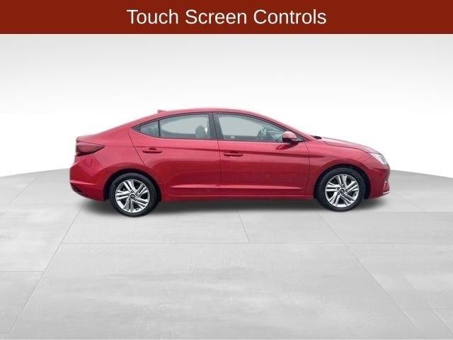 Hyundai Elantra  2020