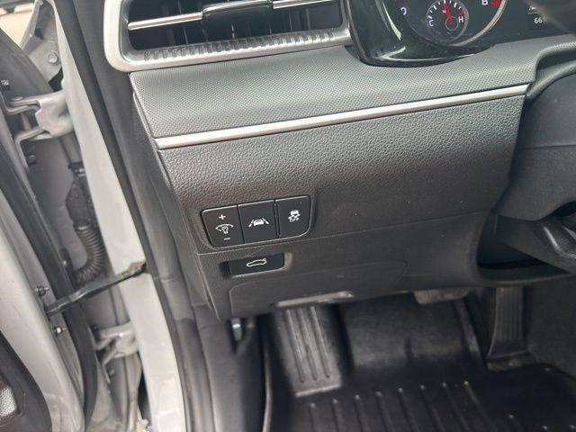Kia K5  2023