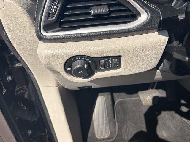 Chrysler Pacifica  2024