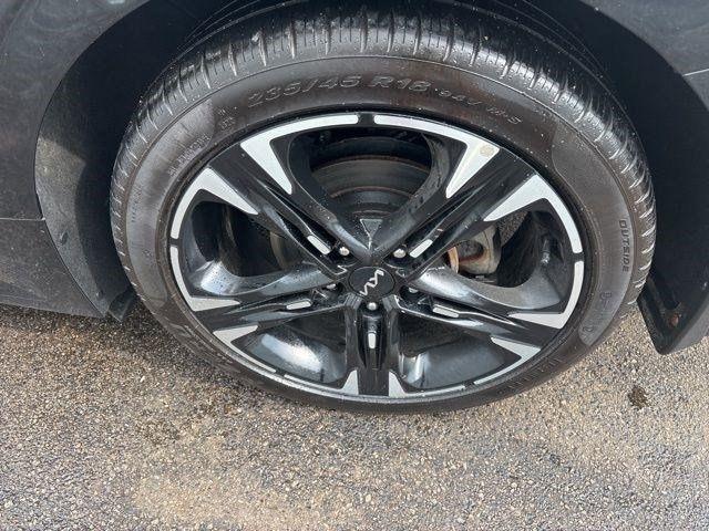Kia K5  2023