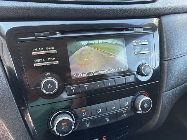 Nissan Rogue  2017