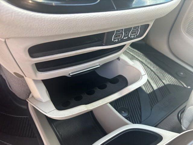 Chrysler Pacifica  2021