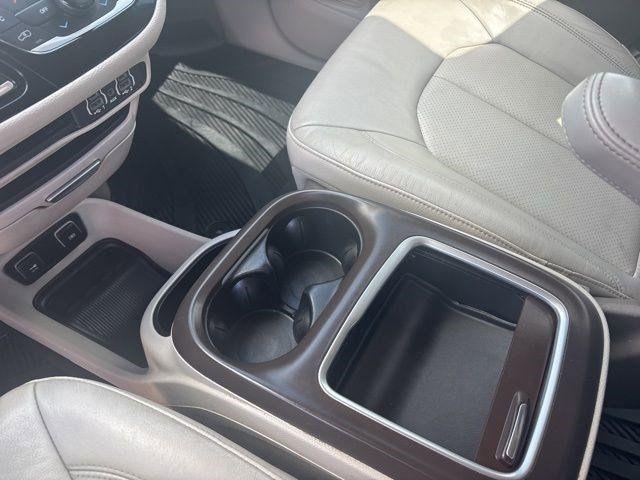 Chrysler Pacifica  2021