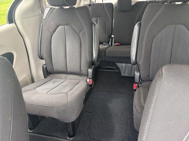 Chrysler Voyager  2023