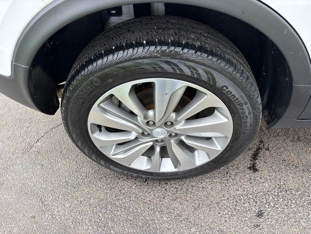 Buick Encore  2020