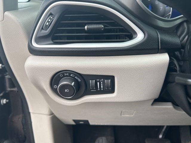 Chrysler Pacifica  2023