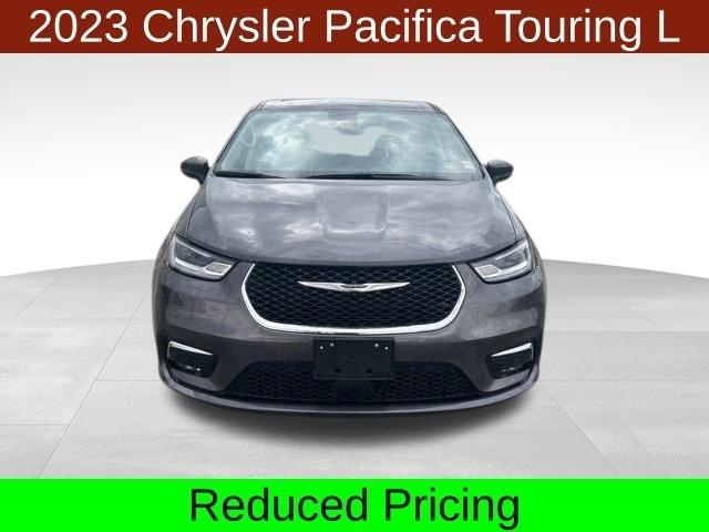 Chrysler Pacifica Touring L 2023