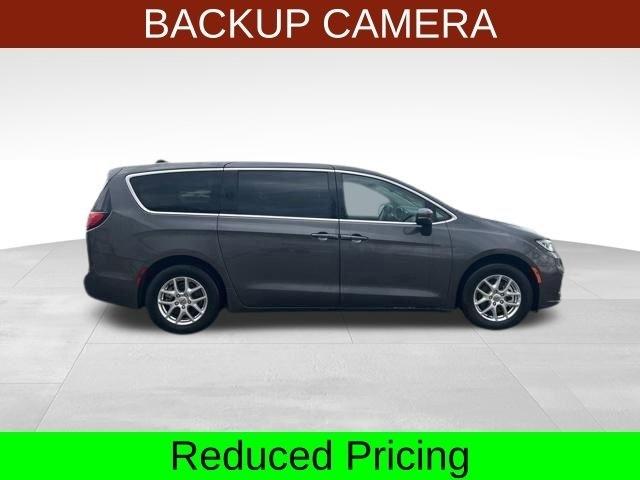 Chrysler Pacifica Touring L 2023