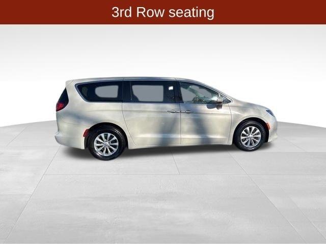 Chrysler Pacifica  2017
