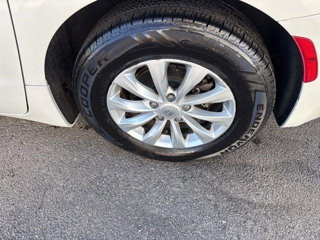 Chrysler Pacifica  2017