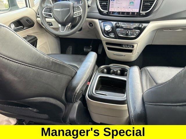 Chrysler Pacifica Touring L 2023