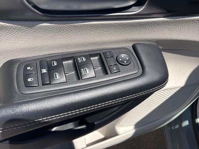 Chrysler Pacifica  2023