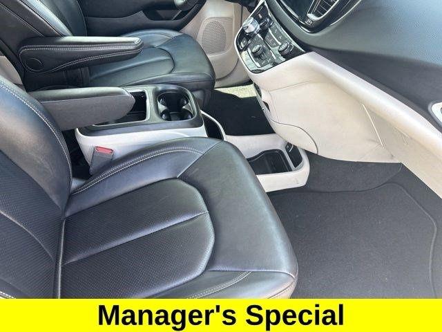 Chrysler Pacifica Touring L 2024