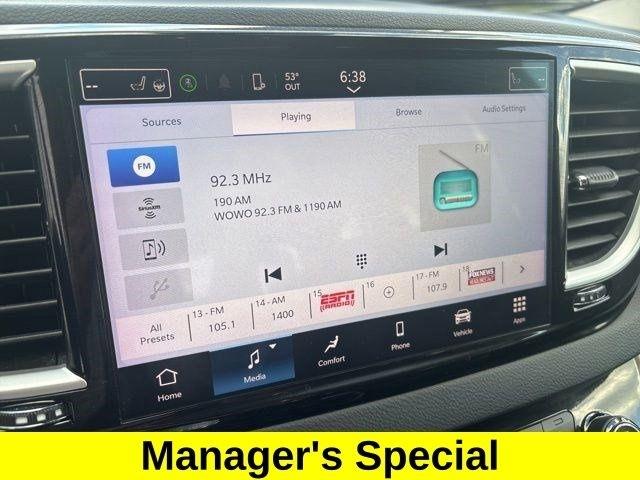 Chrysler Pacifica Touring L 2024