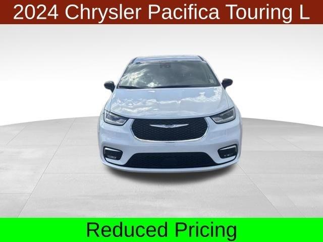 Chrysler Pacifica Touring L 2024