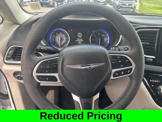 Chrysler Pacifica Touring L 2024