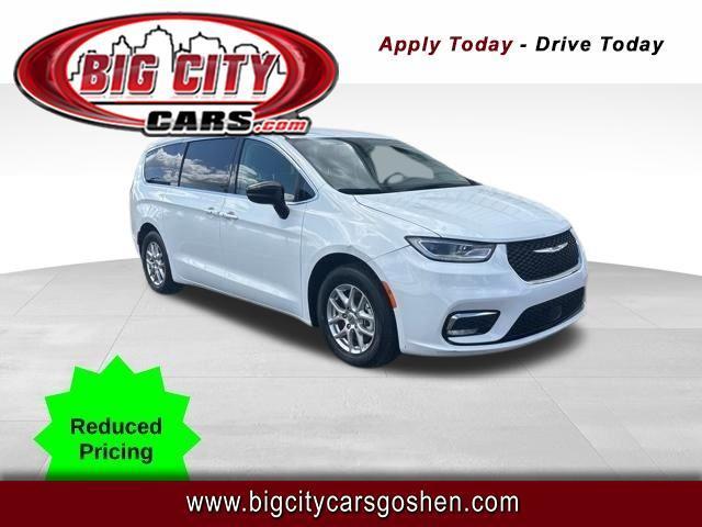 Chrysler Pacifica Touring L 2024