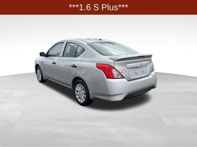 Nissan Versa  2019