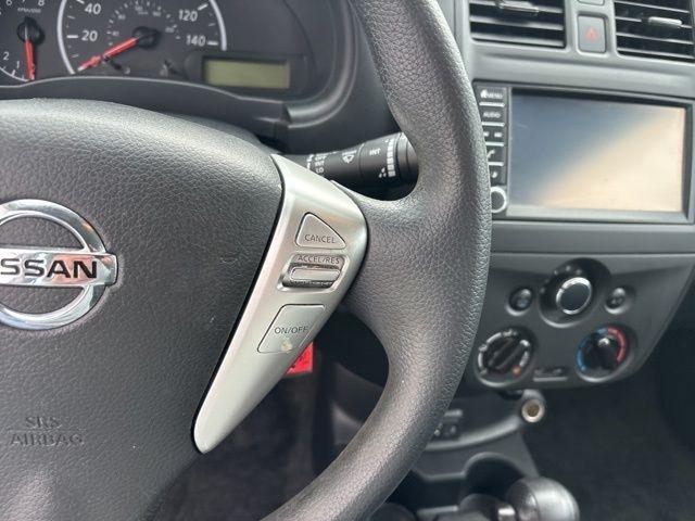 Nissan Versa  2019