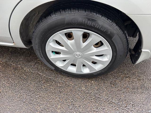 Nissan Versa  2019