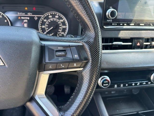 Mitsubishi Outlander  2022