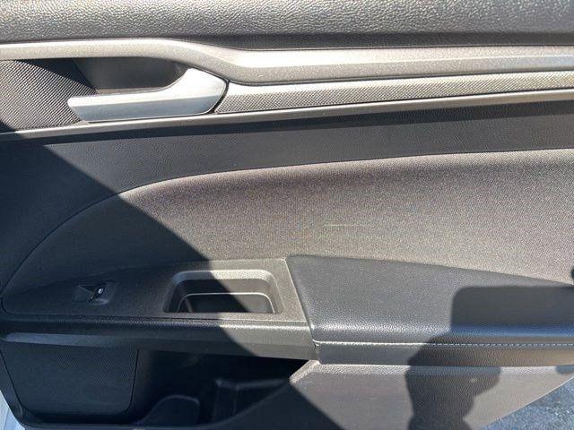 Ford Fusion Hybrid  2019