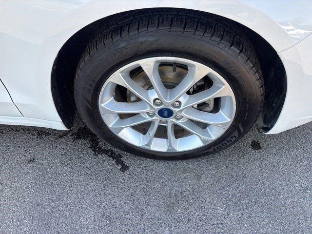 Ford Fusion Hybrid  2019