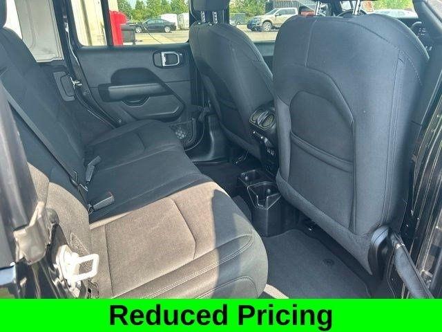Jeep Wrangler Unlimited Sahara 4WD 2021