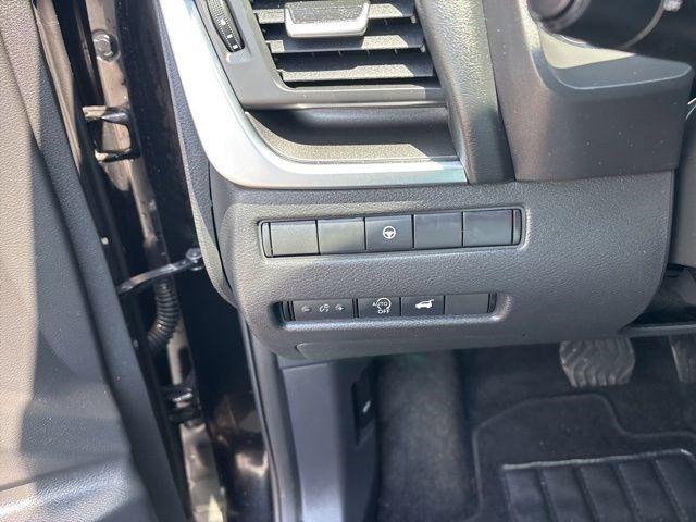 Nissan Rogue  2023