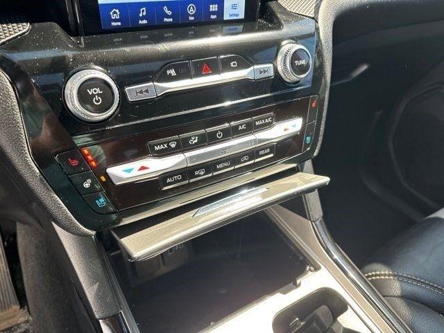 Ford Explorer  2022