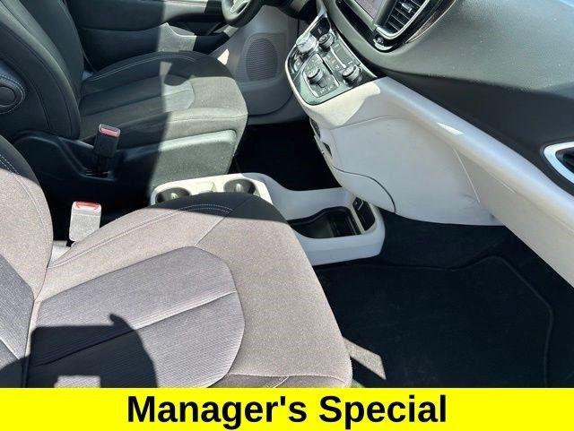 Chrysler Voyager LX 2024