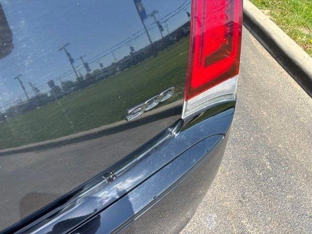 Chrysler 300  2021