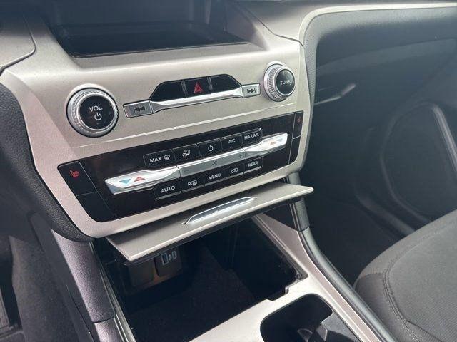 Ford Explorer  2022