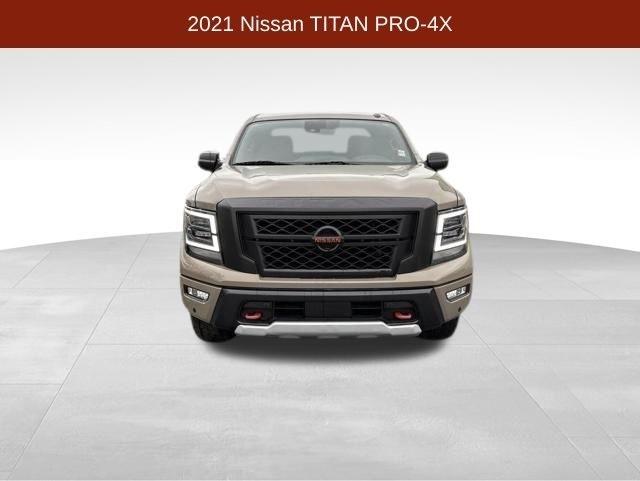 Nissan Titan  2021