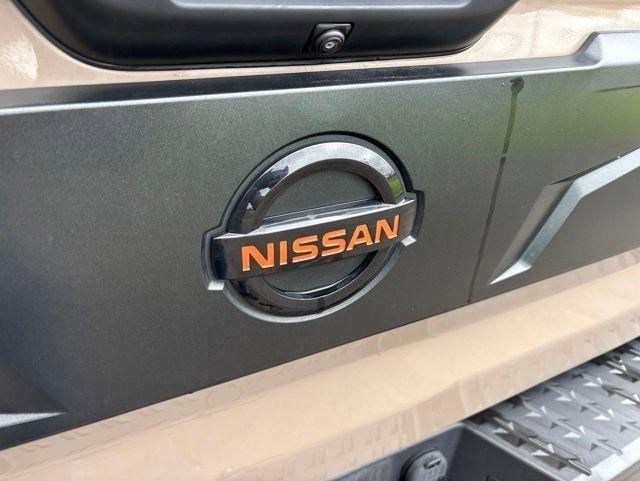 Nissan Titan  2021