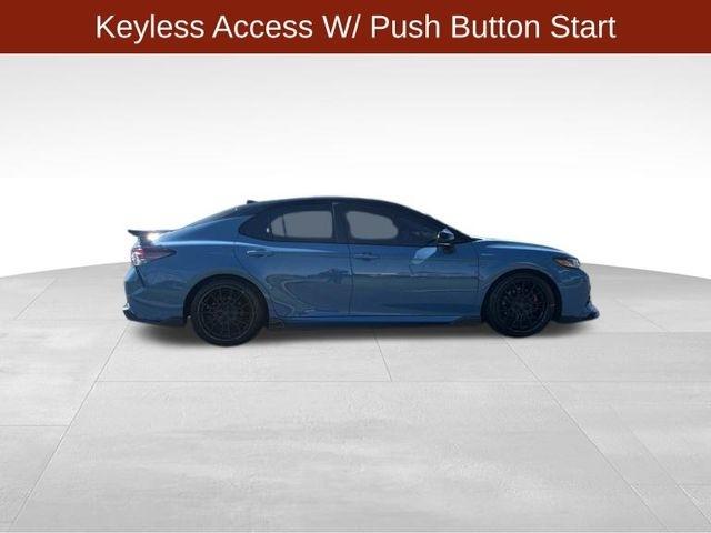 Toyota Camry  2022