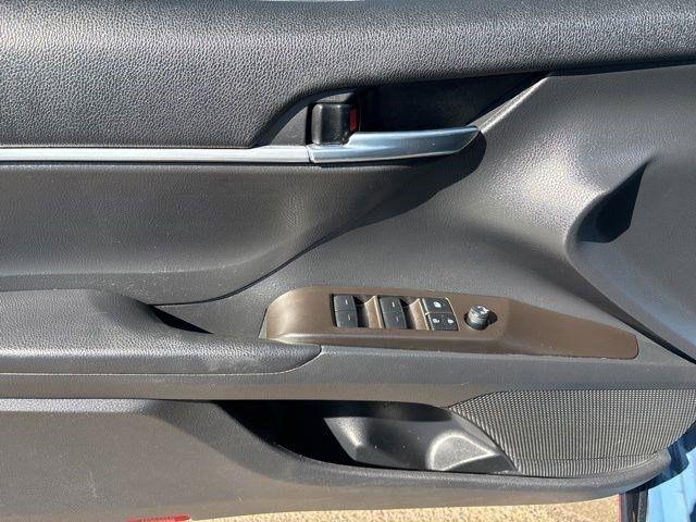 Toyota Camry  2022