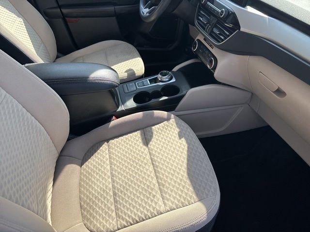 Ford Escape  2022
