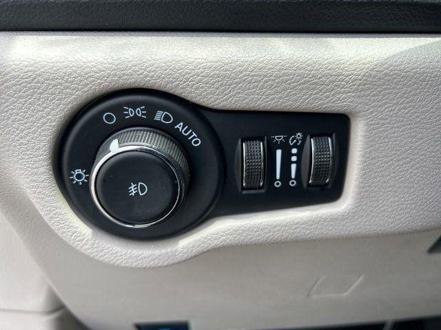 Chrysler Pacifica  2023