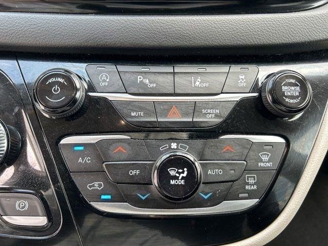 Chrysler Pacifica  2023