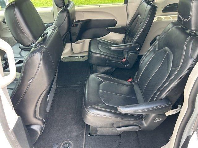 Chrysler Pacifica  2023
