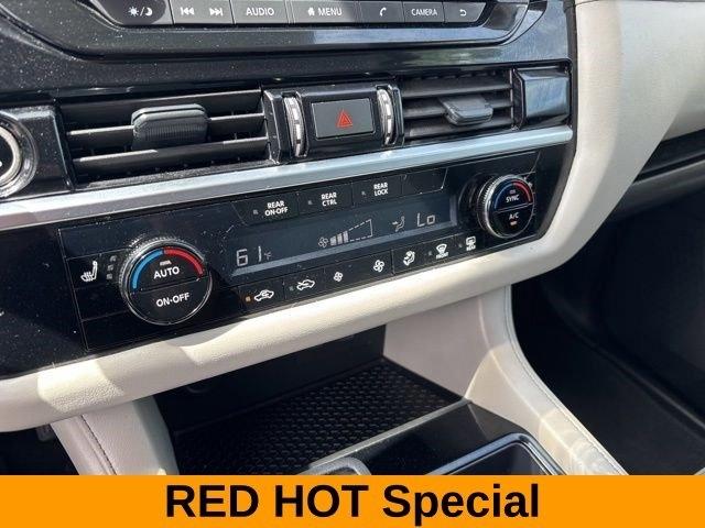 Nissan Pathfinder SV 4WD 2024