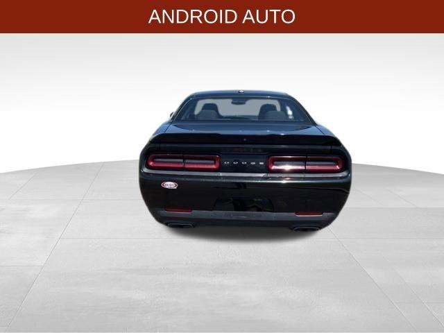 Dodge Challenger  2021