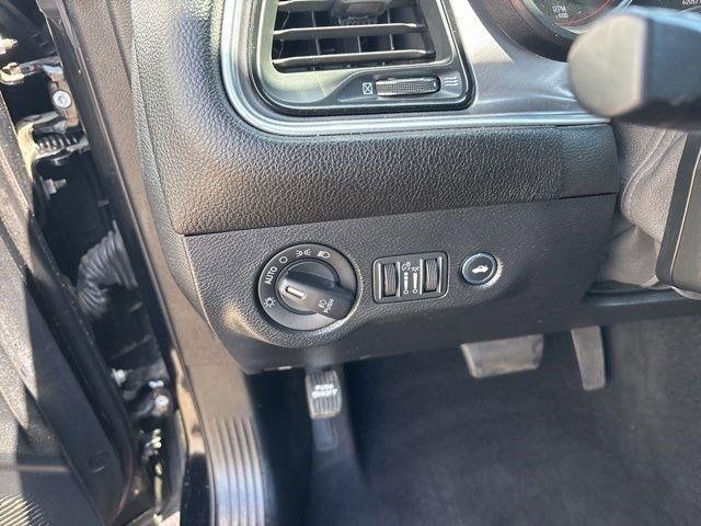 Dodge Challenger  2021