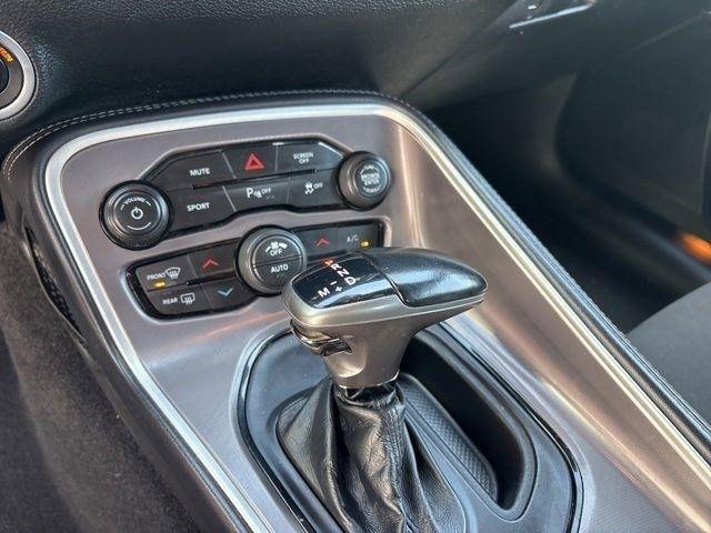 Dodge Challenger  2021