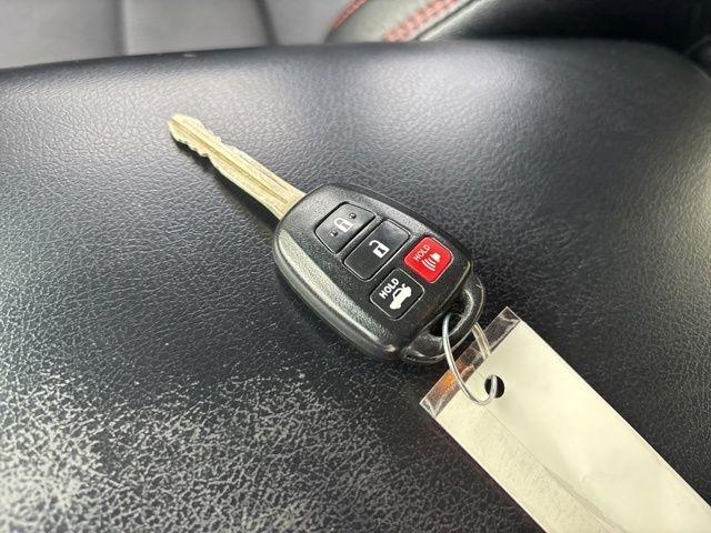 Toyota Camry  2017